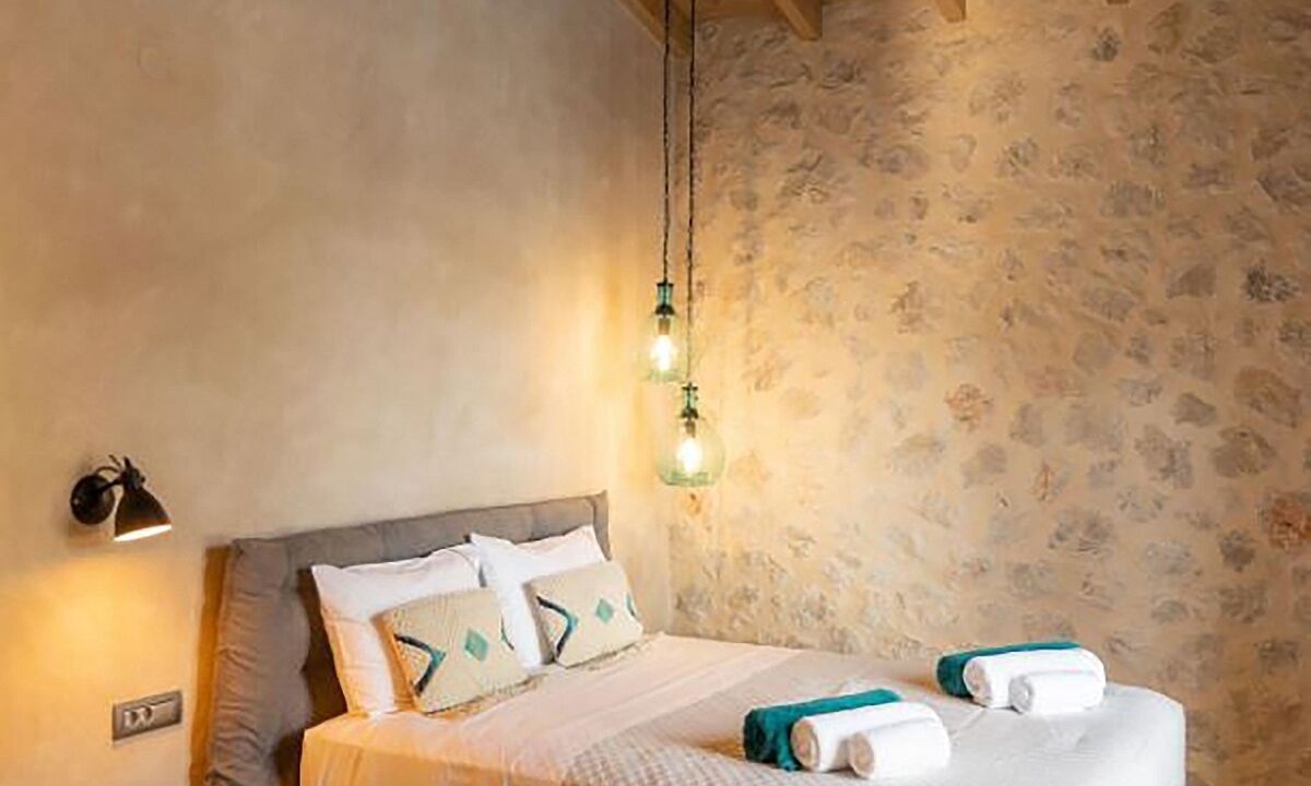 Photo of Bedroom in Assos