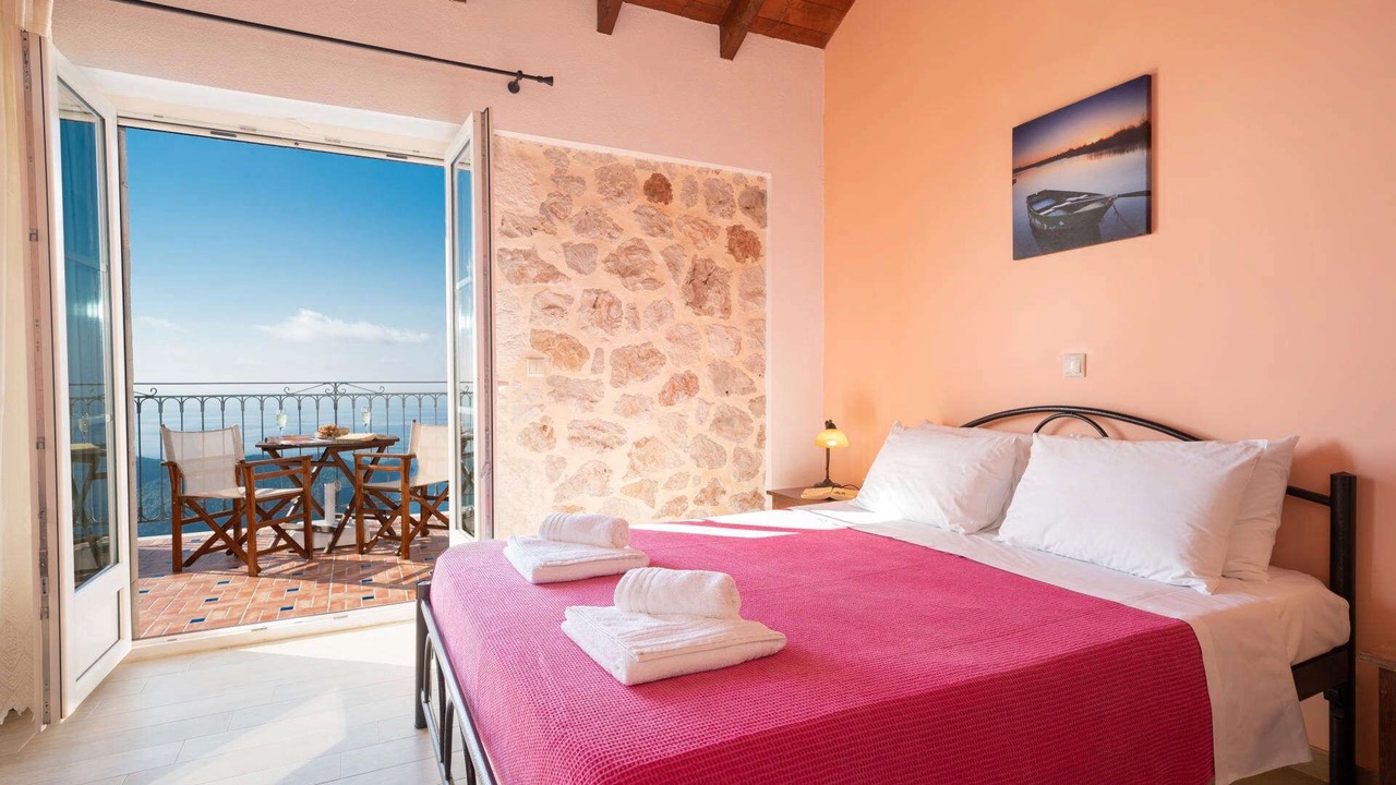Photo of Bedroom in Assos
