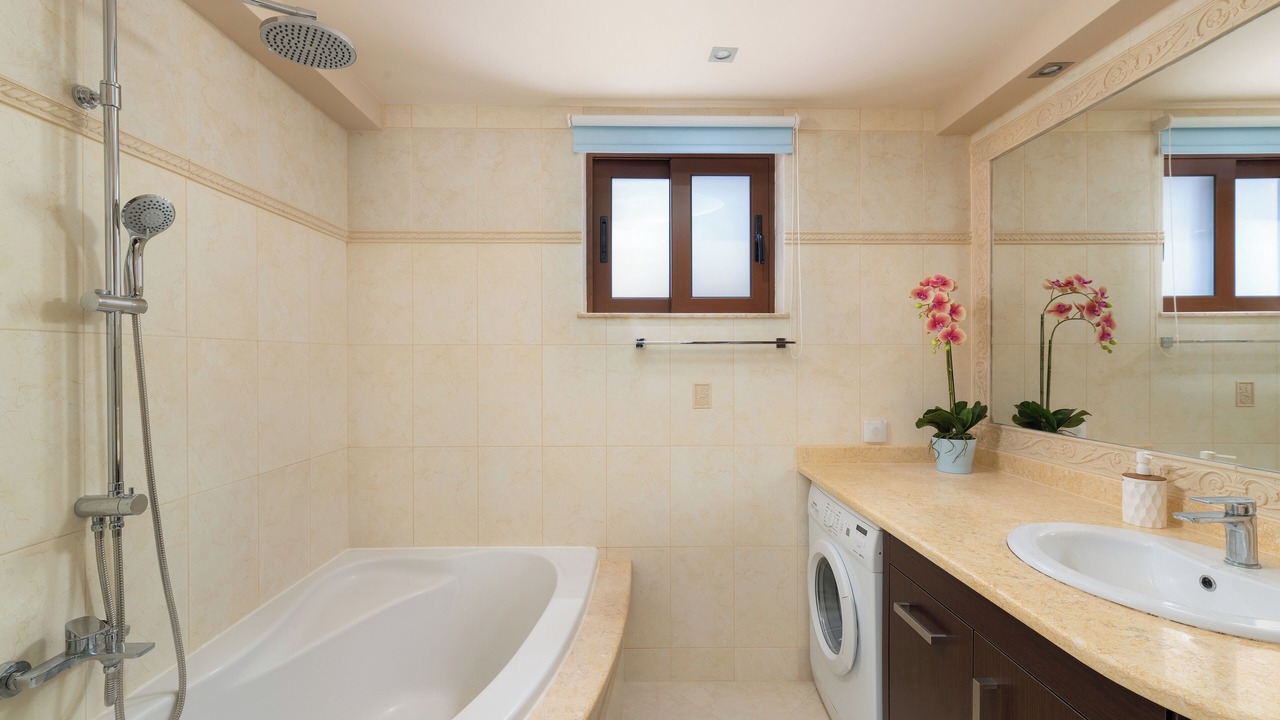 Photo of Bathroom in Koskinou