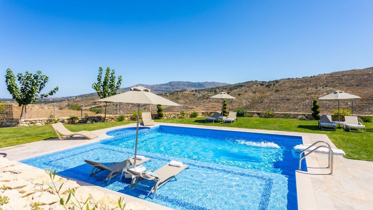 Photo of Outdoor in Monopari