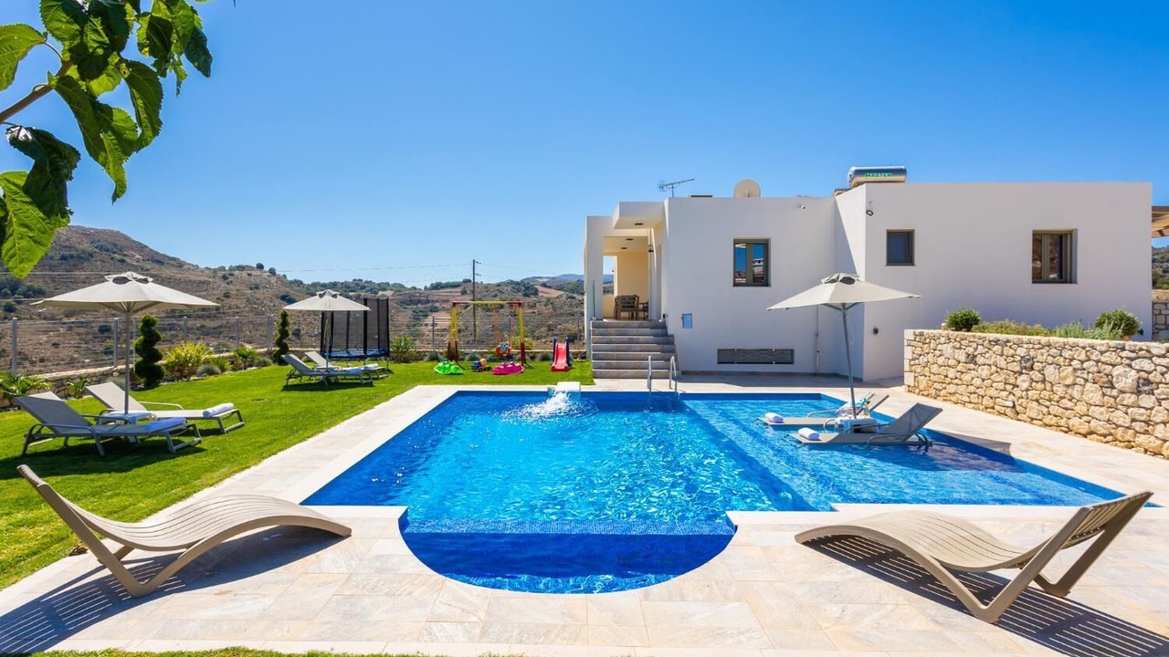 Photo of Outdoor in Monopari