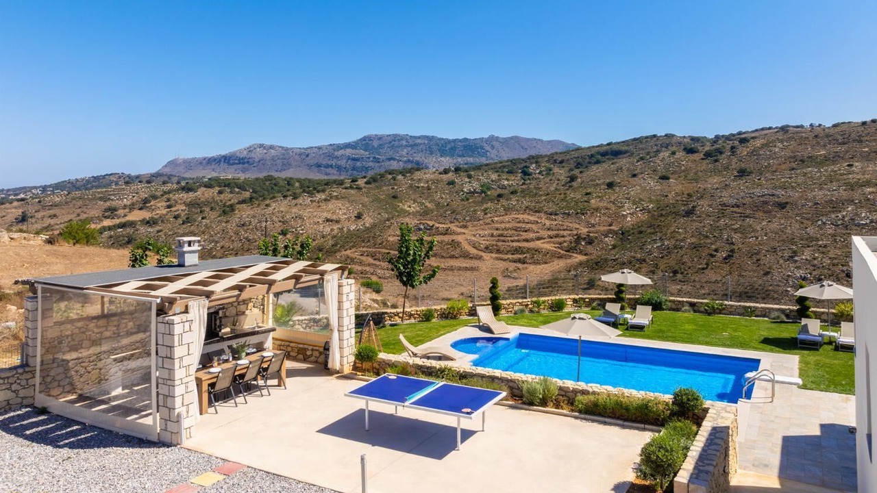 Photo of Outdoor in Monopari