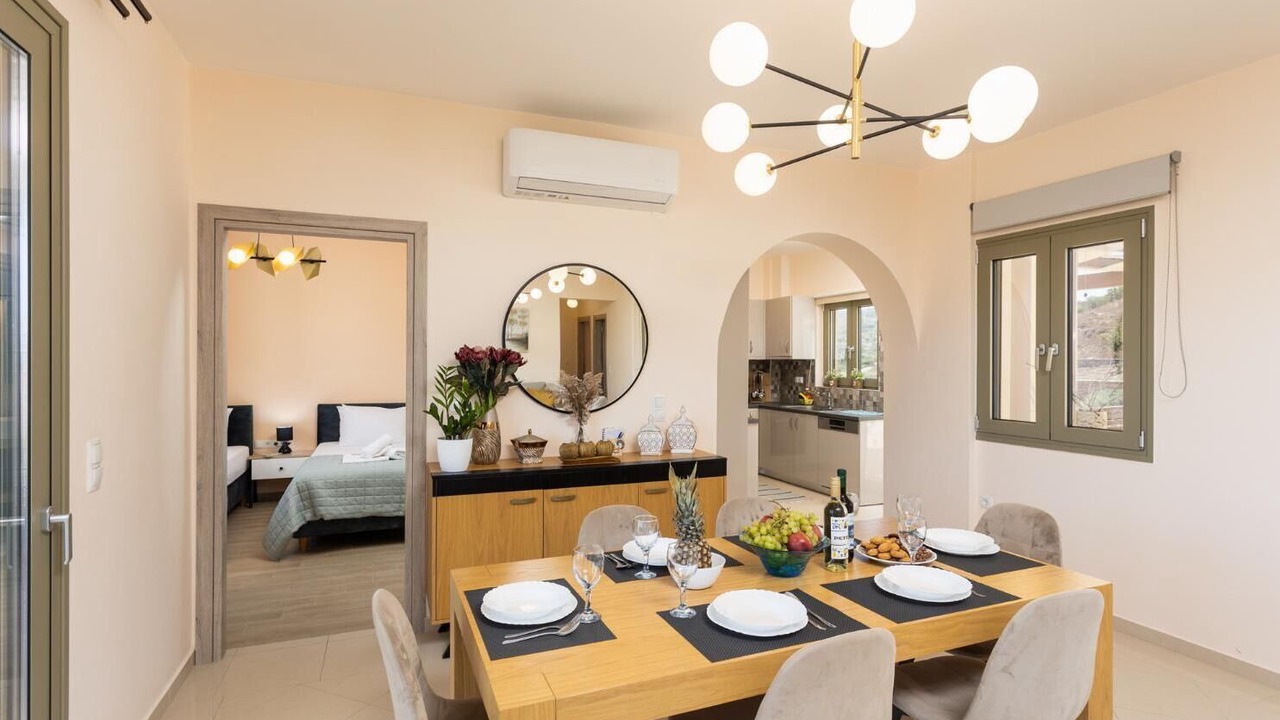 Photo of Bedroom in Monopari