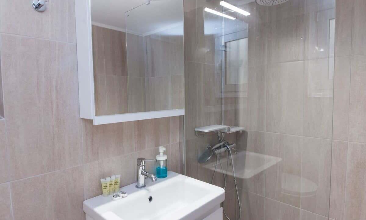 Photo of Bathroom in Galatsi