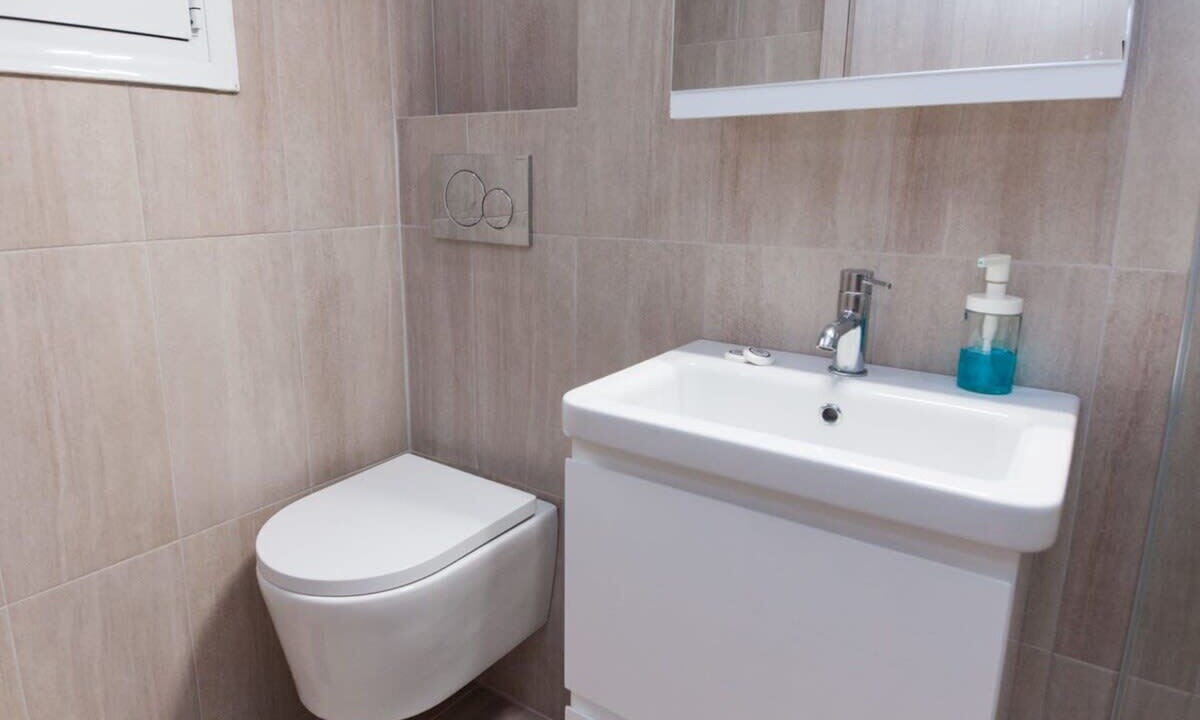 Photo of Bathroom in Galatsi