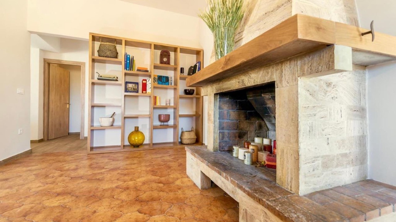 Photo of Livingroom in Pigadhakia