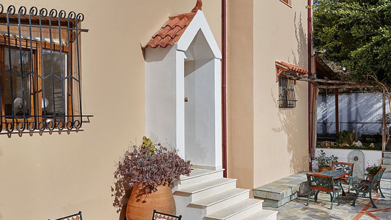 Photo of Outdoor in Karteros