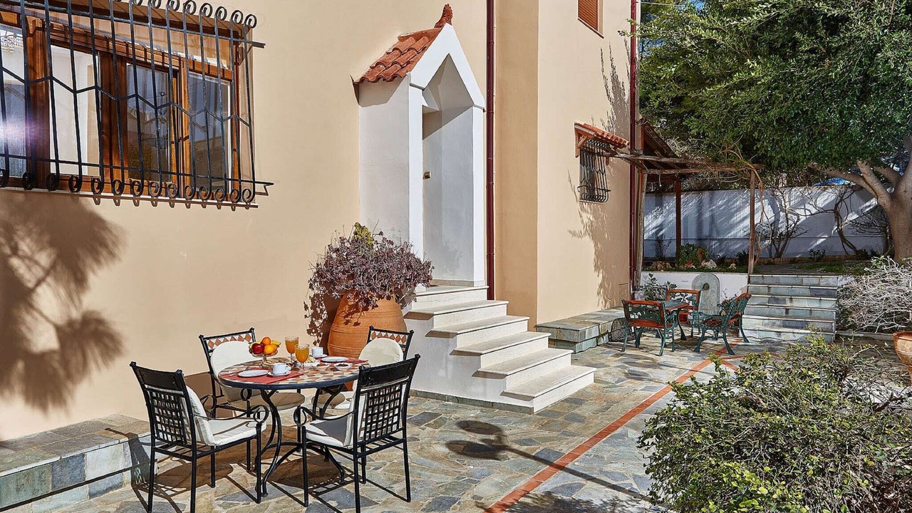 Photo of Outdoor in Karteros