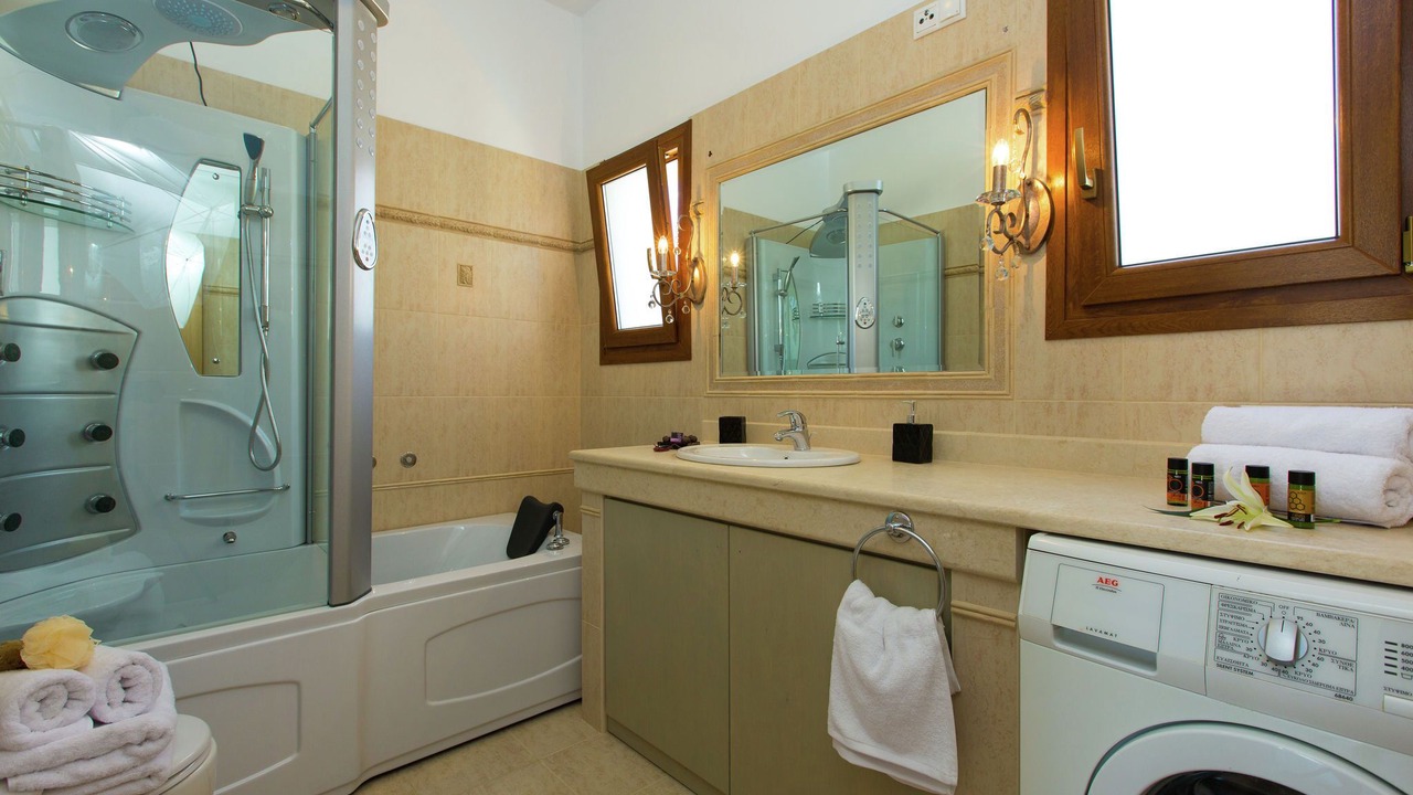 Photo of Bathroom in Achlades