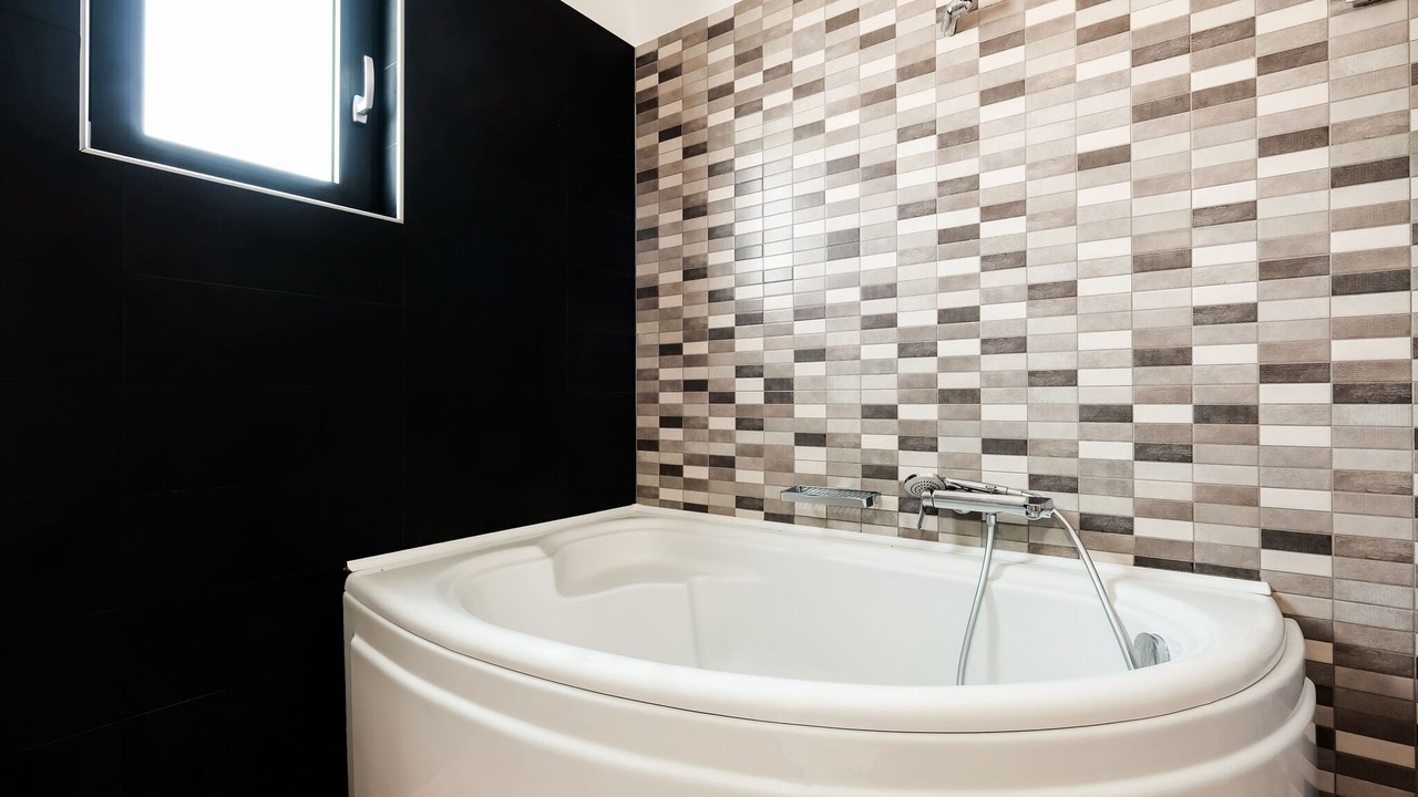 Photo of Bathroom in Platanes