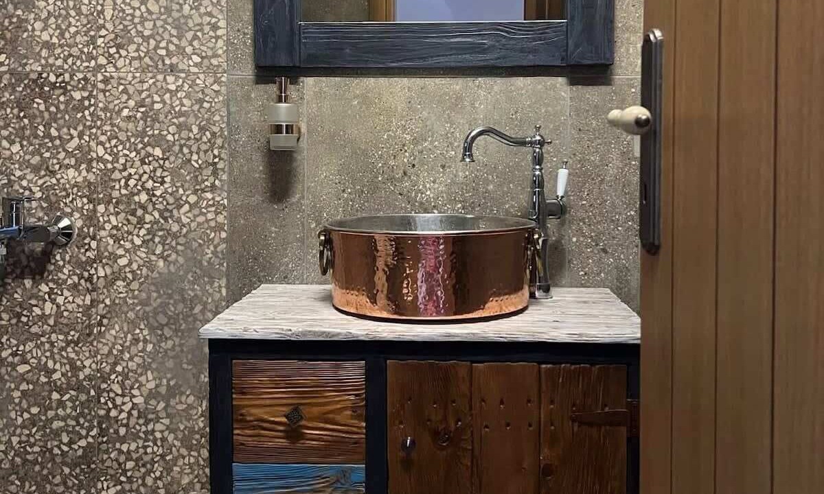 Photo of Bathroom in Ano Meria