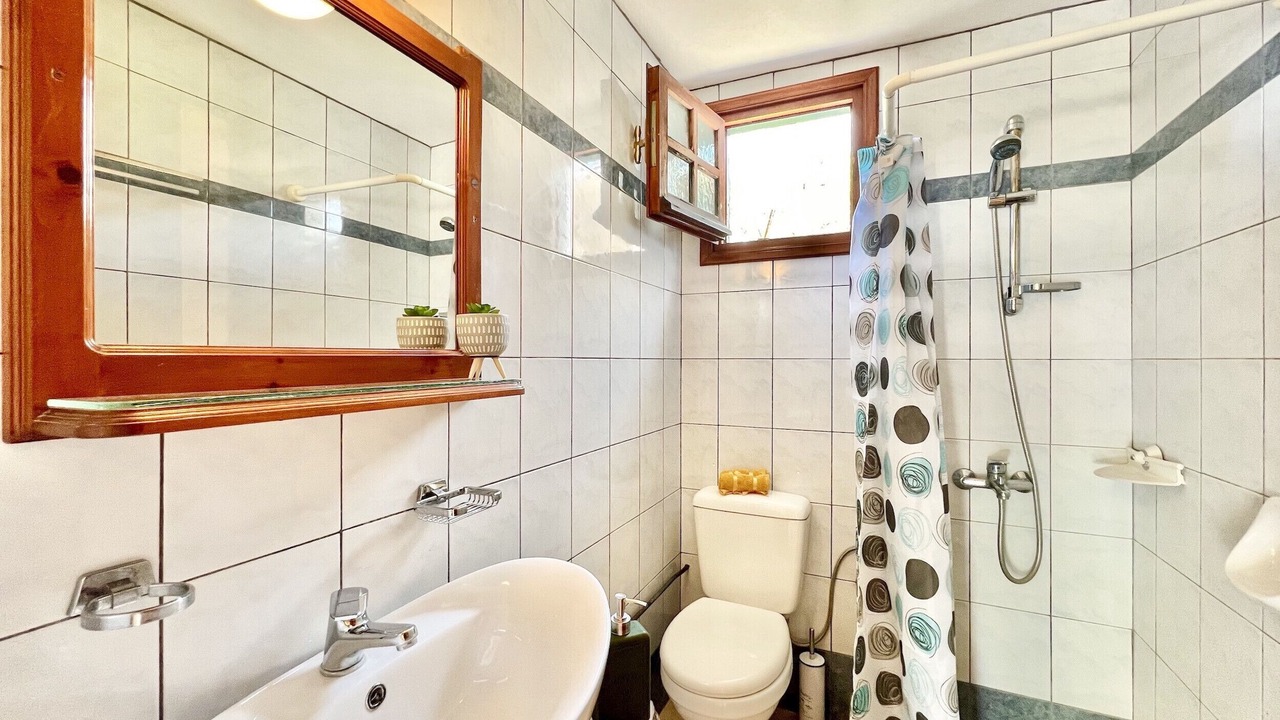 Photo of Bathroom in Roda
