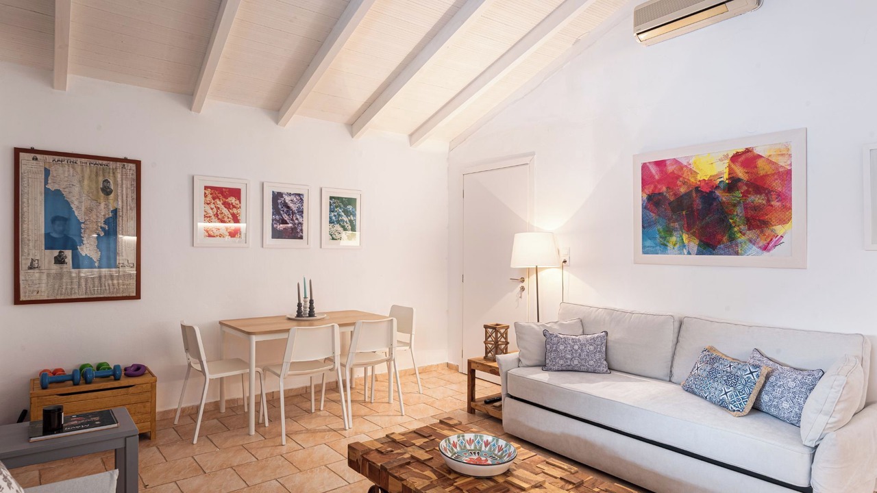 Photo of Bedroom in East Mani