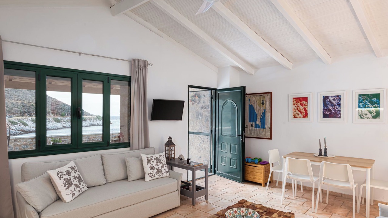 Photo of Bedroom in East Mani