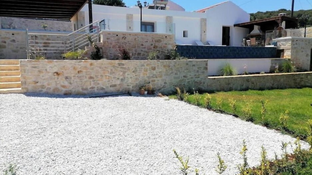 Photo of Outdoor in Makhairoi