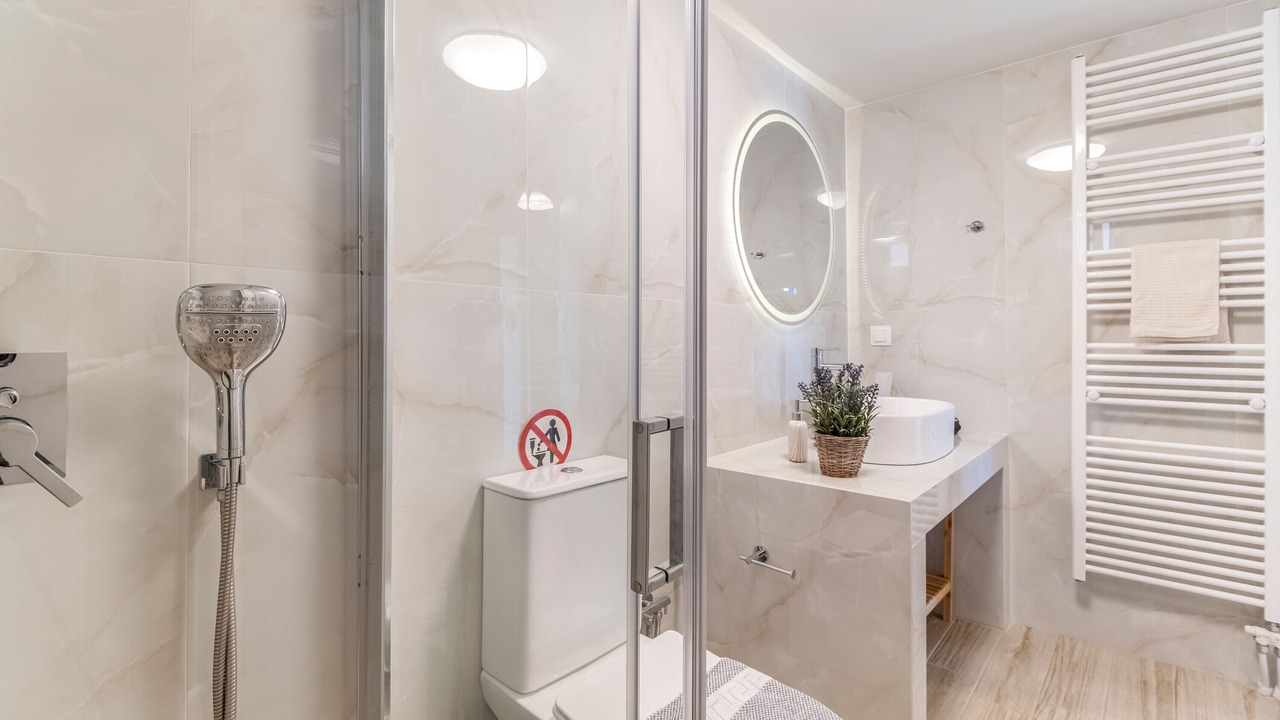 Photo of Bathroom in Perigiali