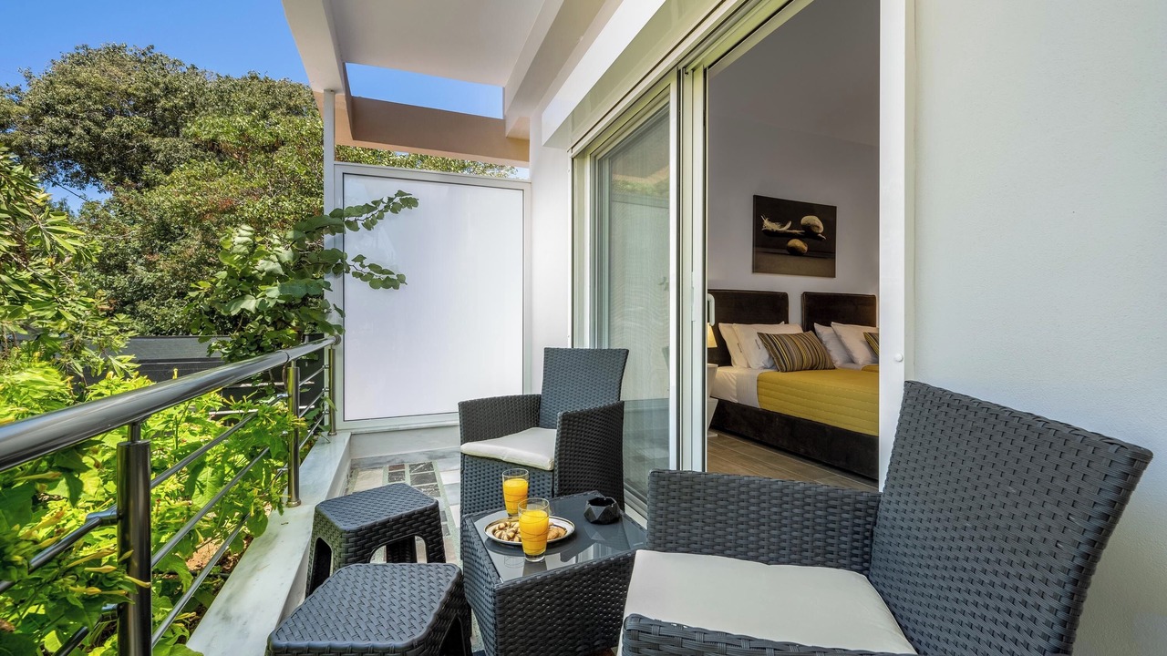 Photo of Patio Balcony in Petaloudes