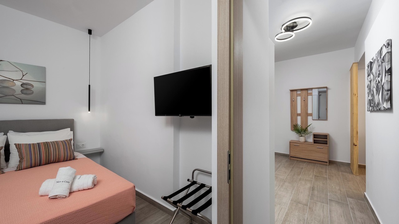 Photo of Bedroom in Petaloudes