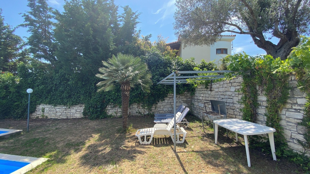 Photo of Outdoor in Adelianos Kampos