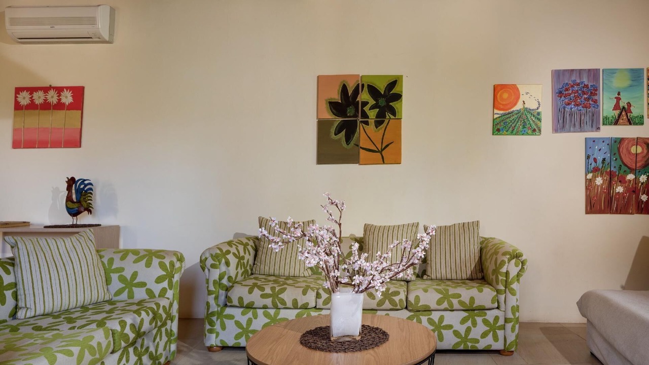 Photo of Livingroom in Maheri