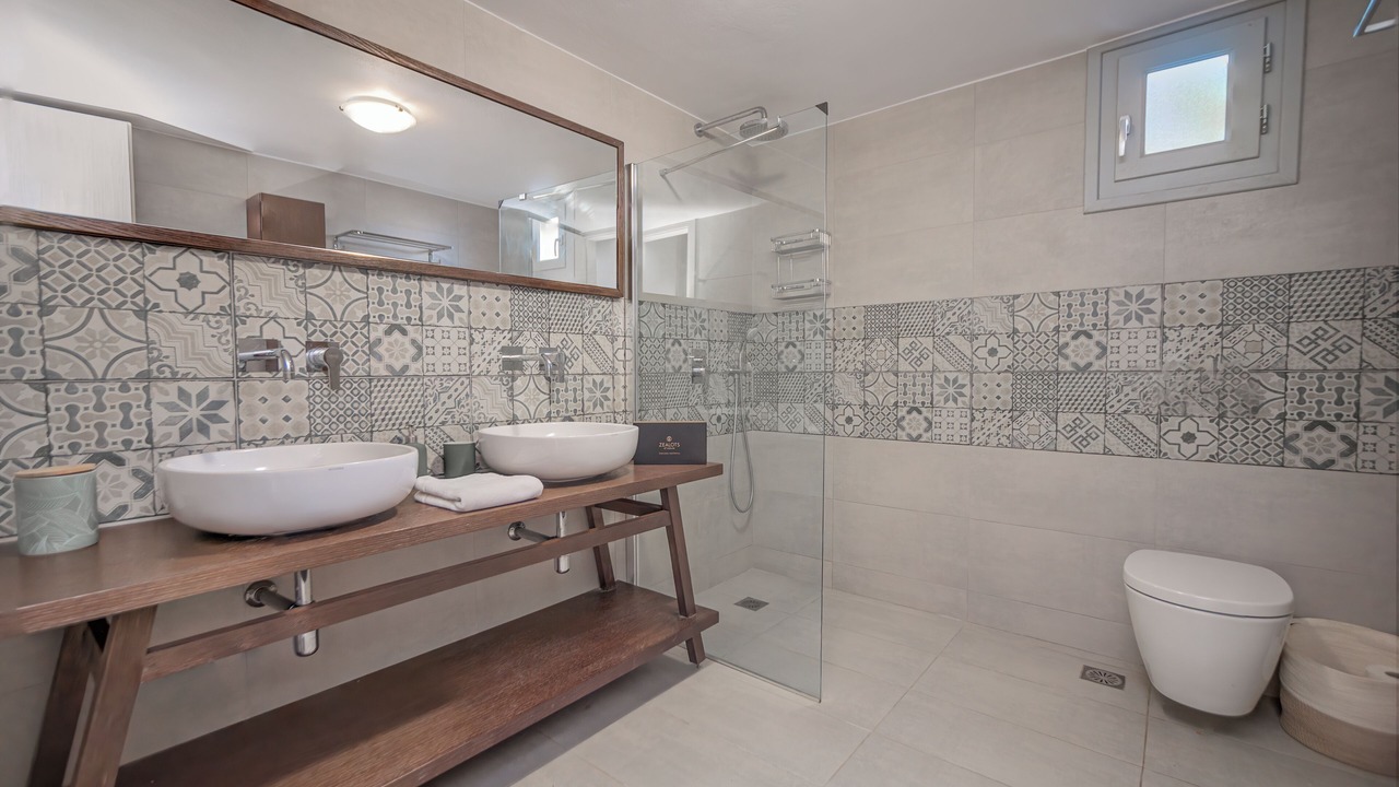Photo of Bathroom in Maragas