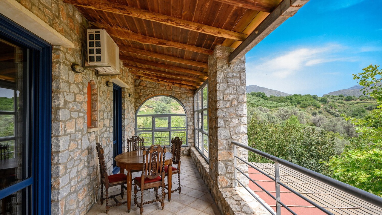 Photo of Outdoor in Lampini