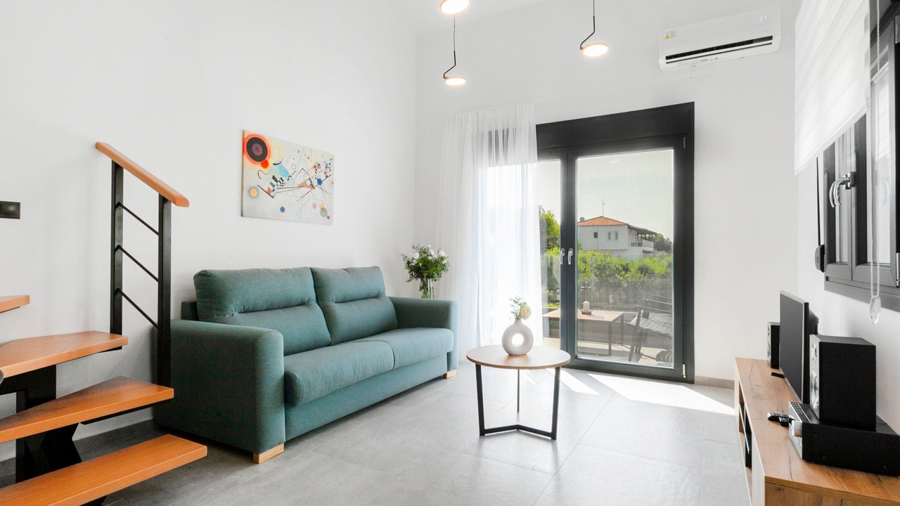 Photo of Livingroom in Polichrono