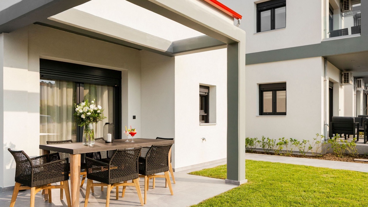 Photo of Patio Balcony in Polichrono