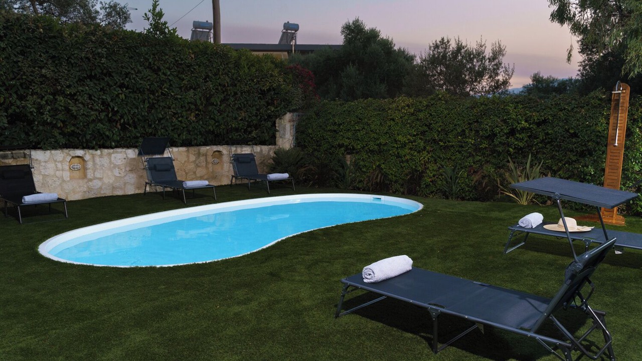 Photo of Outdoor in Monopari