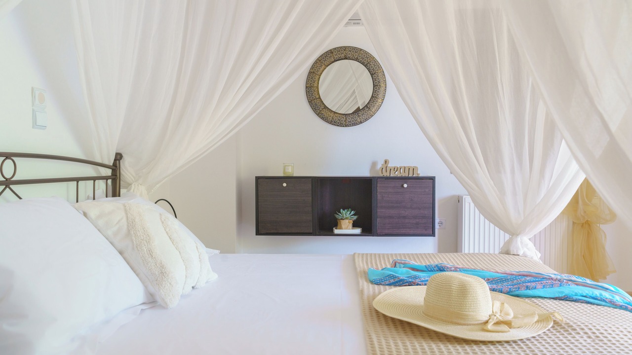 Photo of Bedroom in Monopari