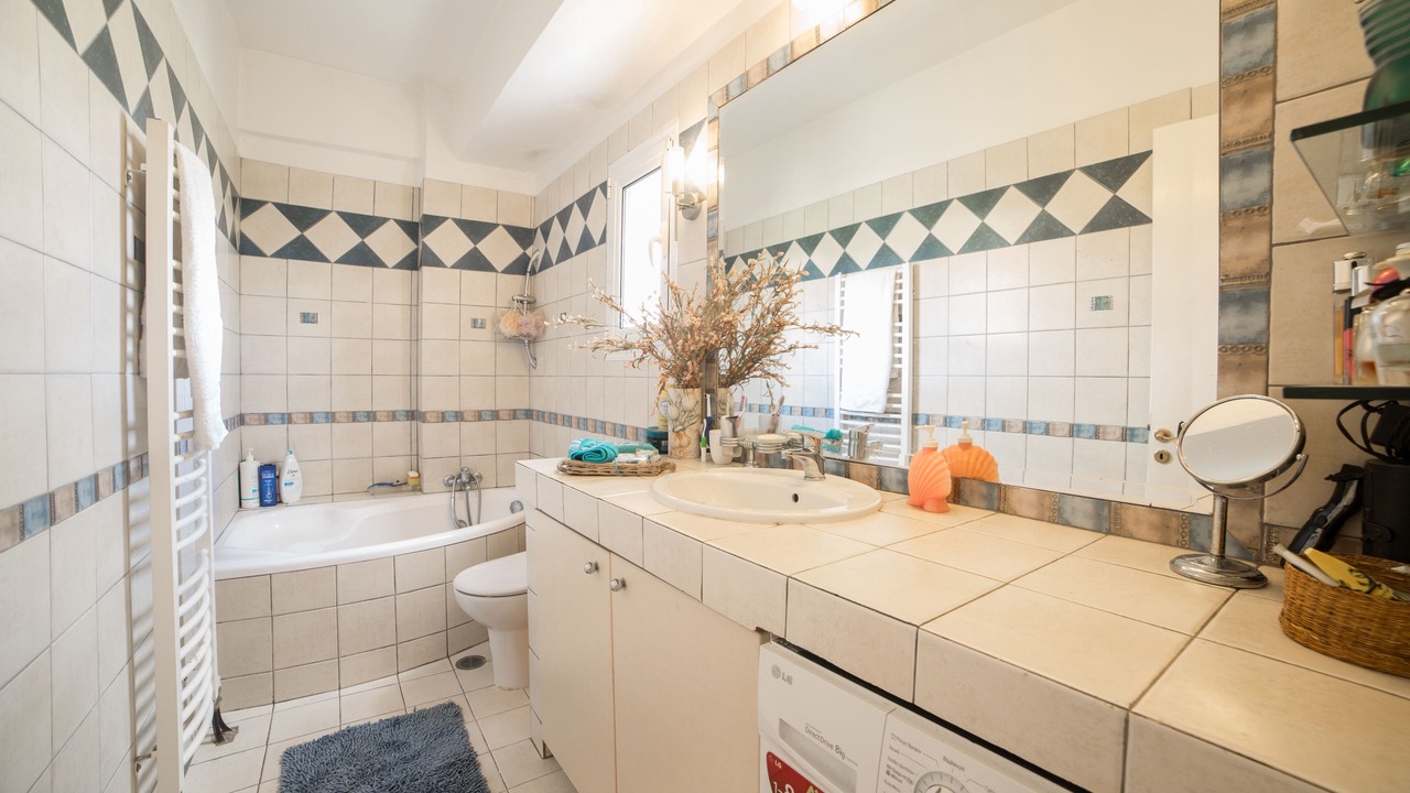 Photo of Bathroom in Anavyssos