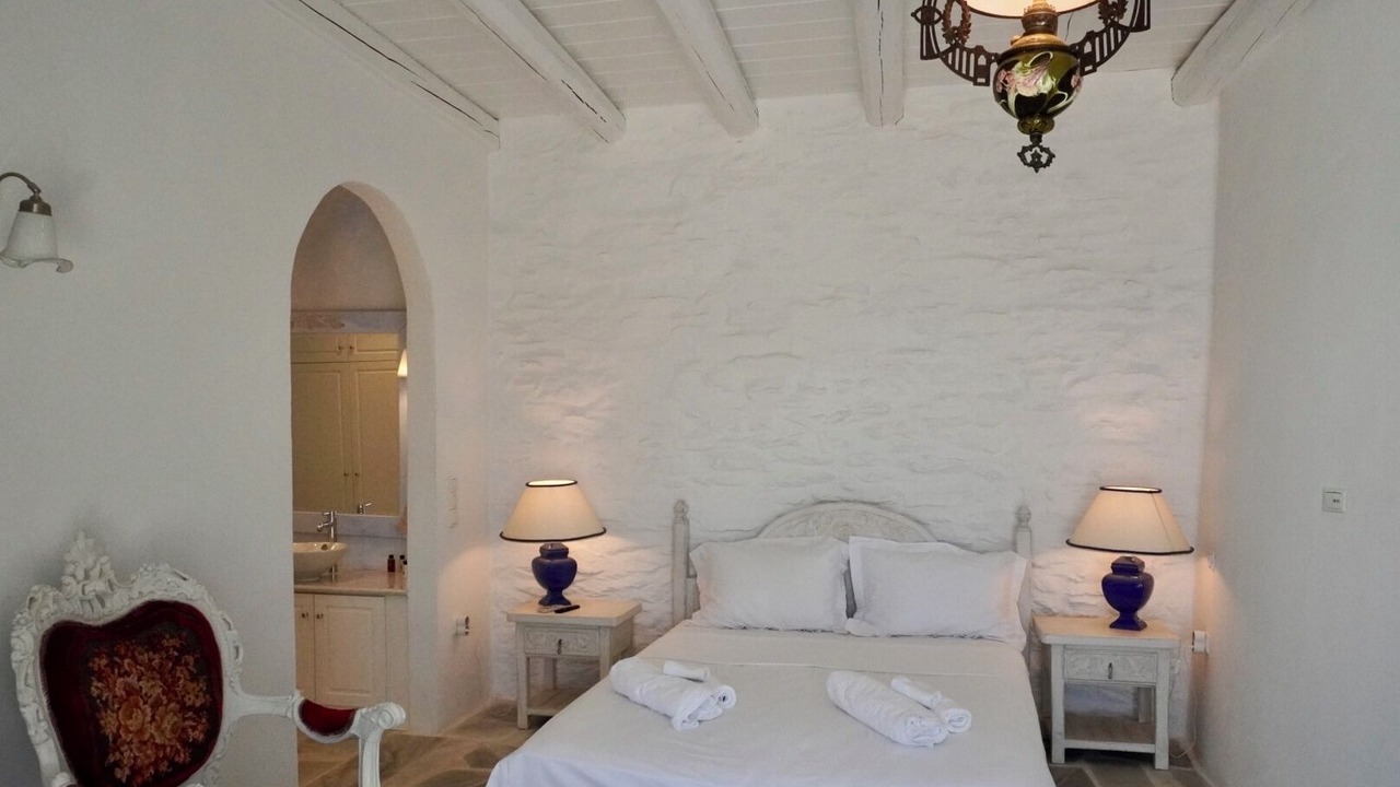 Photo of Bedroom in Koundouros