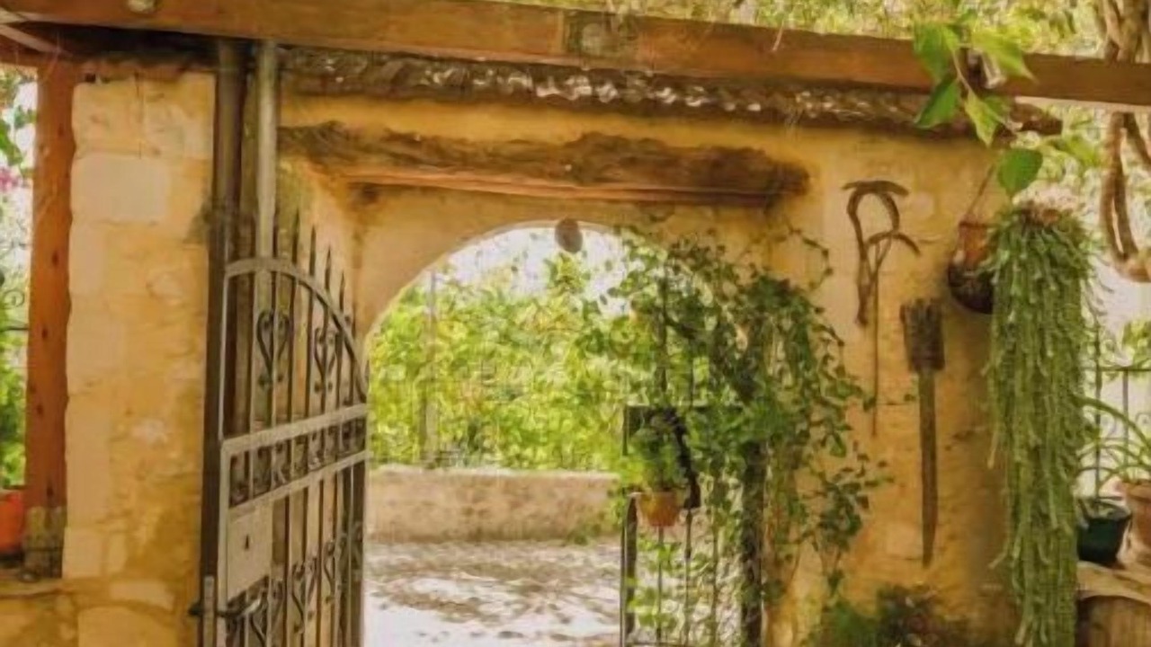 Photo of Outdoor in Monopari