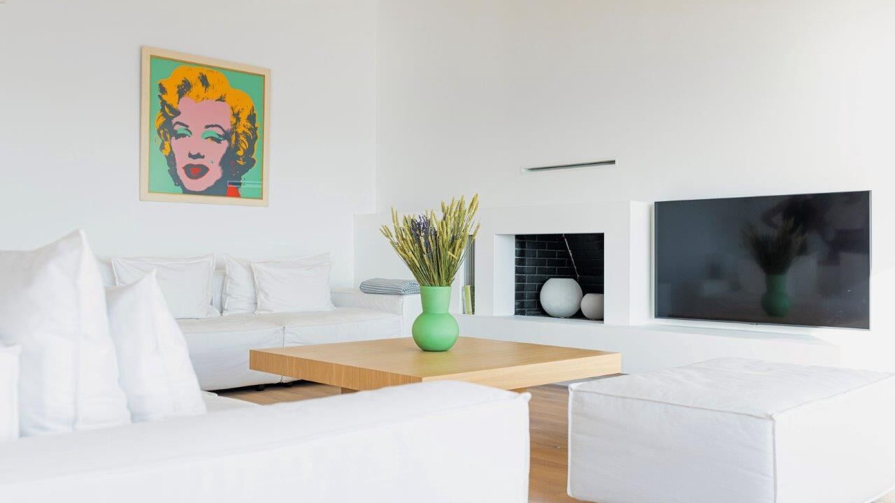 Photo of Livingroom in Lefktron