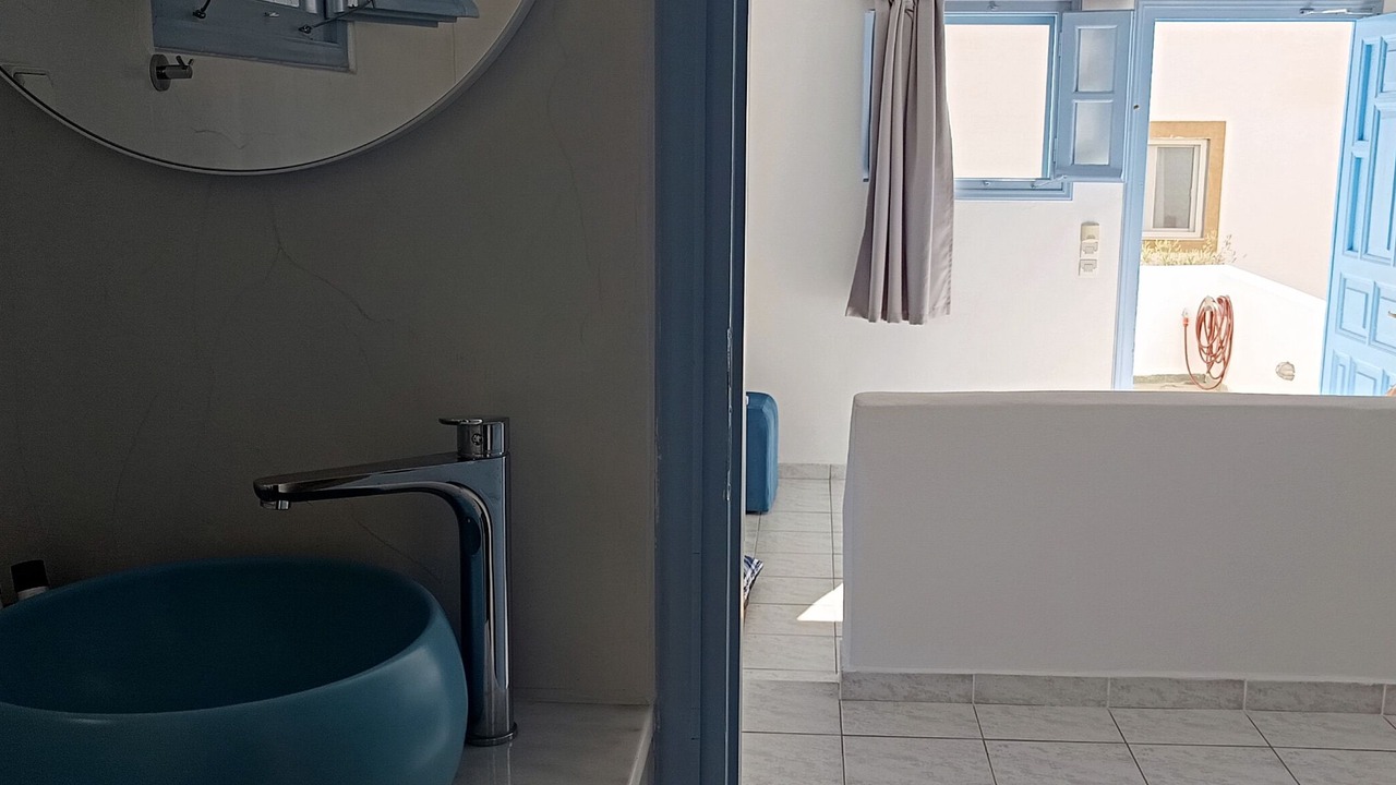 Photo of Bathroom in Grikos
