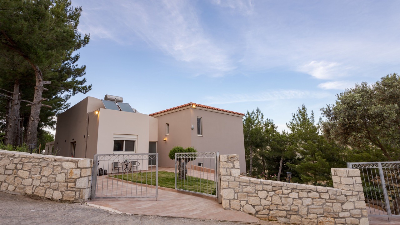 Photo of Outdoor in Armenoi