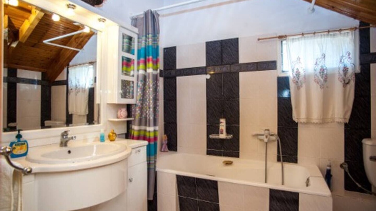 Photo of Bathroom in Eleios-Pronnoi
