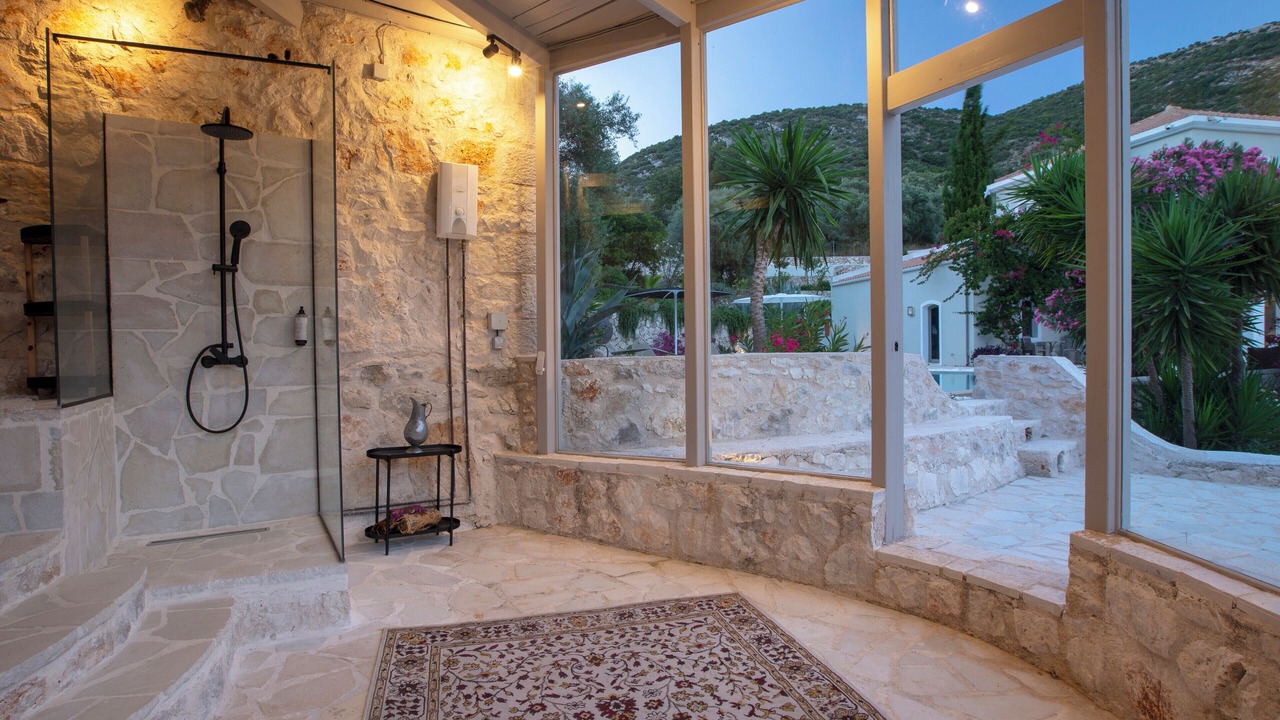 Photo of Bathroom in Evgiros