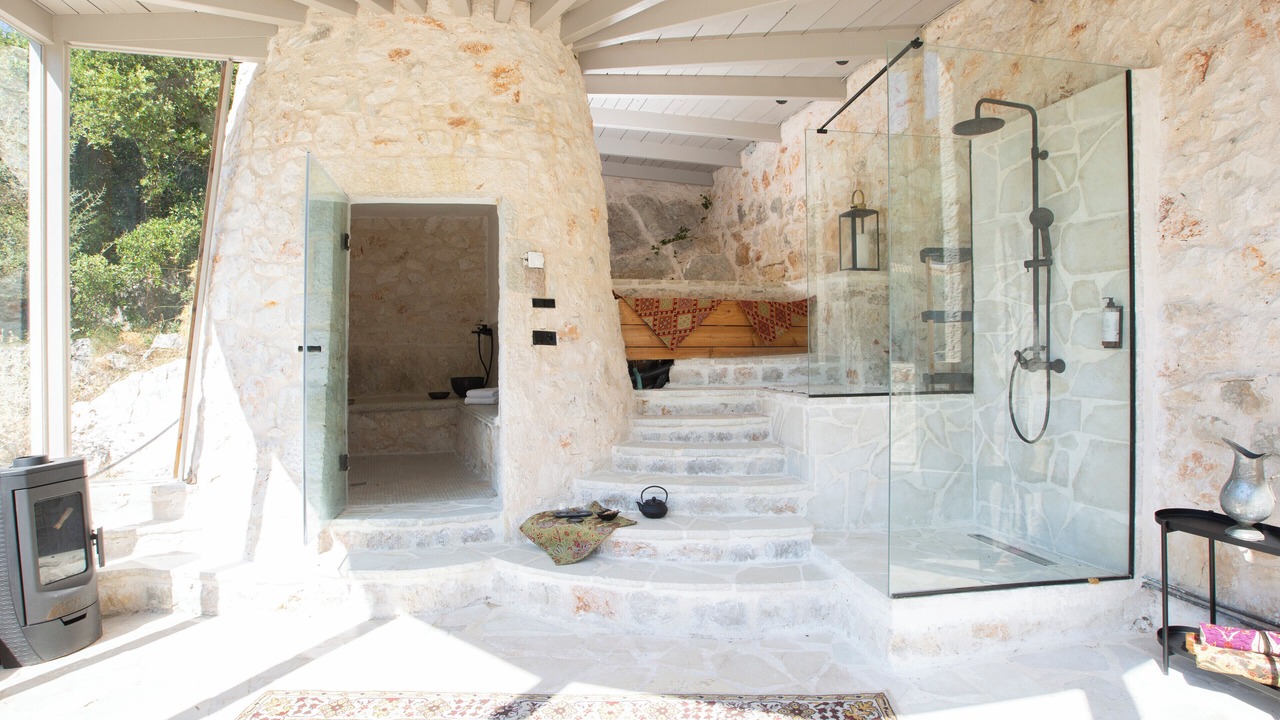 Photo of Bathroom in Evgiros
