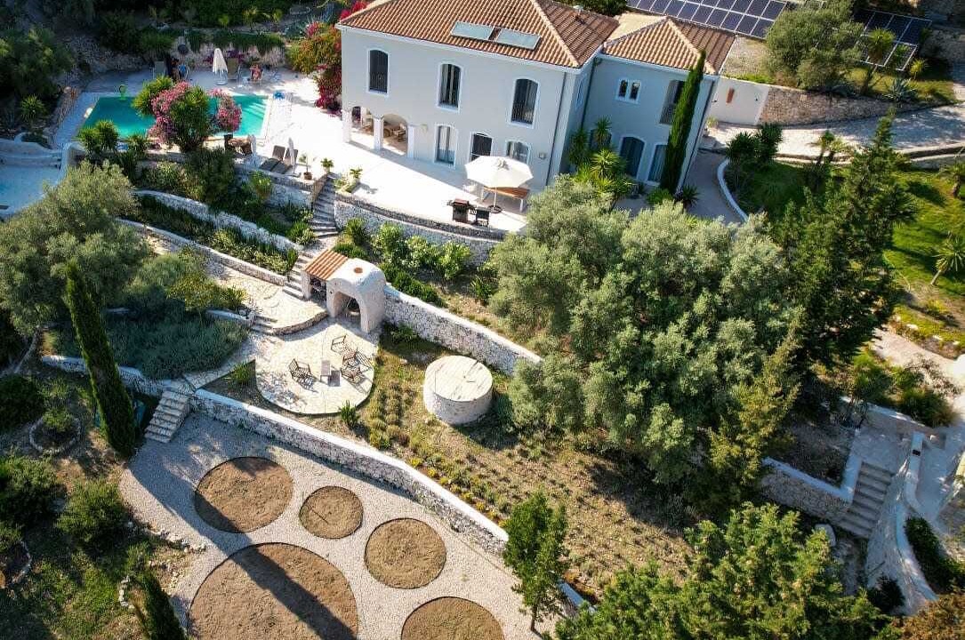 Photo of Outdoor in Evgiros