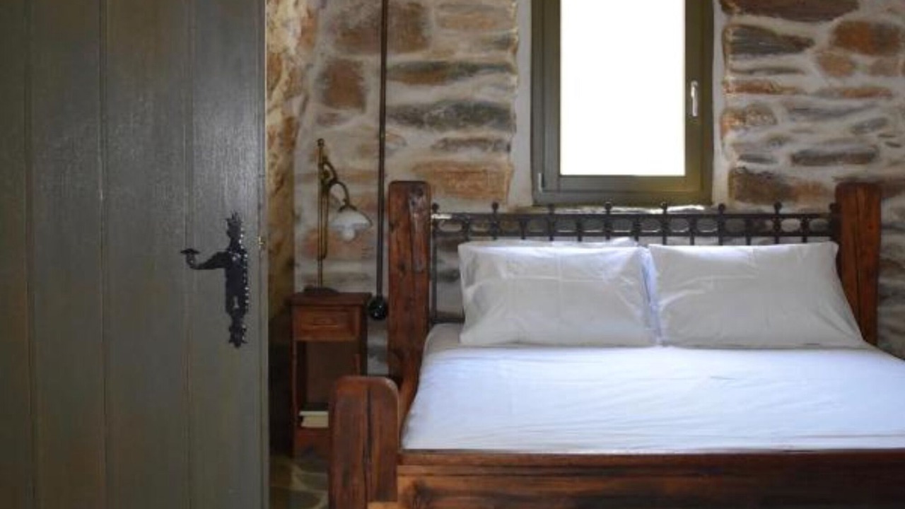 Photo of Bedroom in Kea