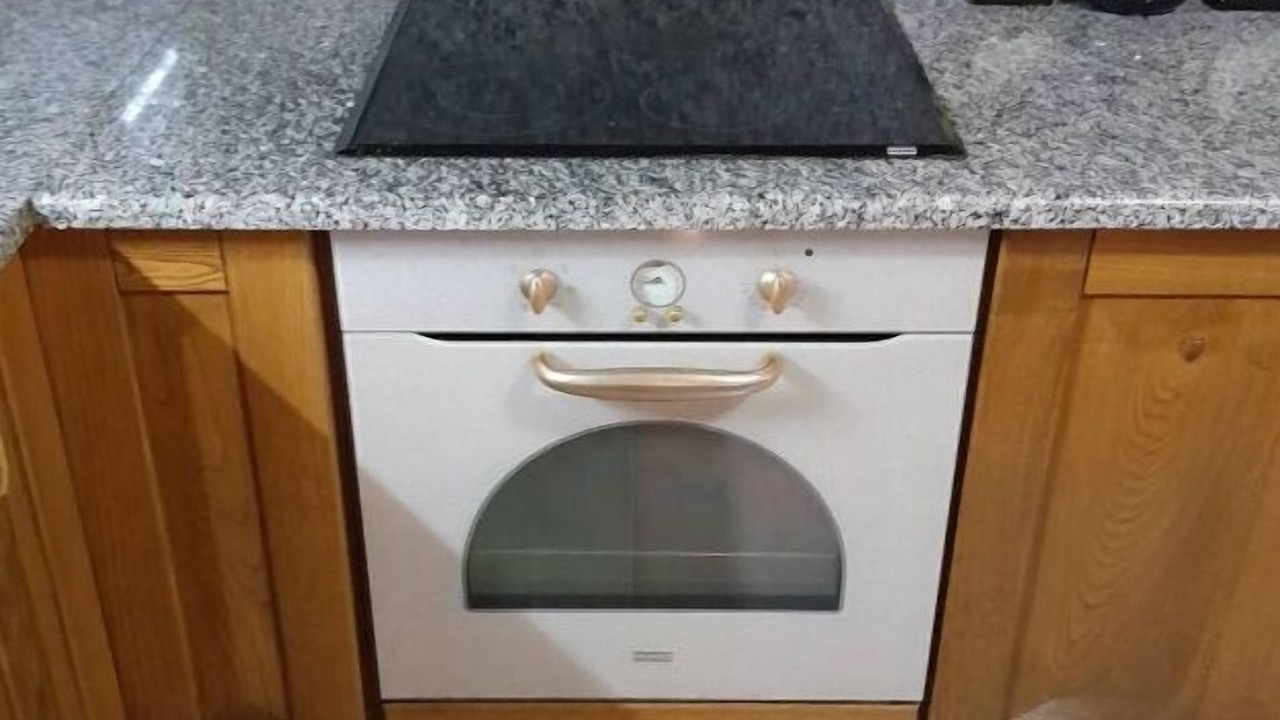 Photo of Kitchen in Vatsounia