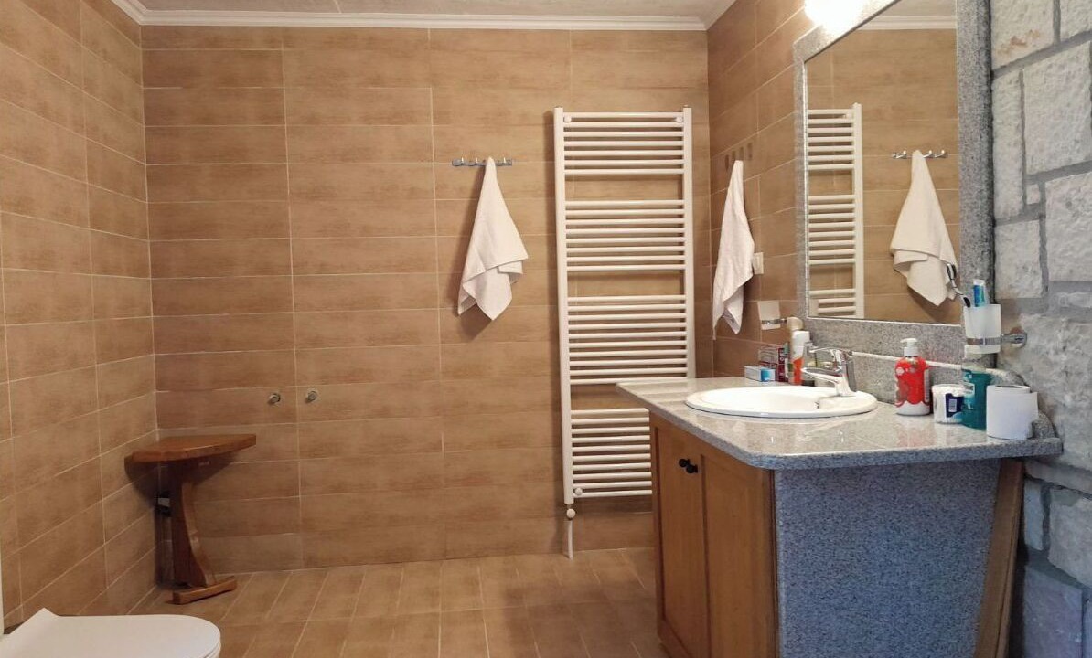Photo of Bathroom in Vatsounia