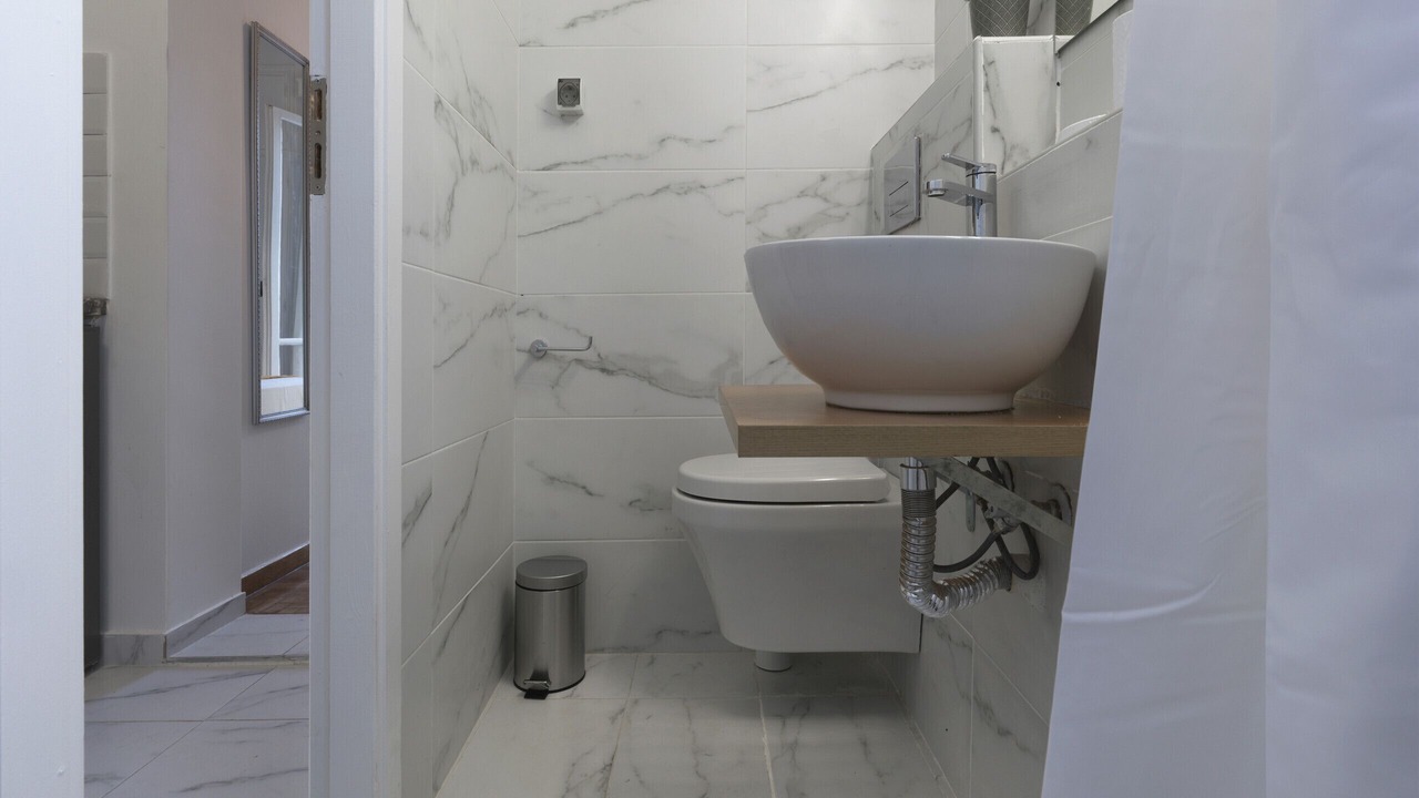 Photo of Bathroom in Kerameikos