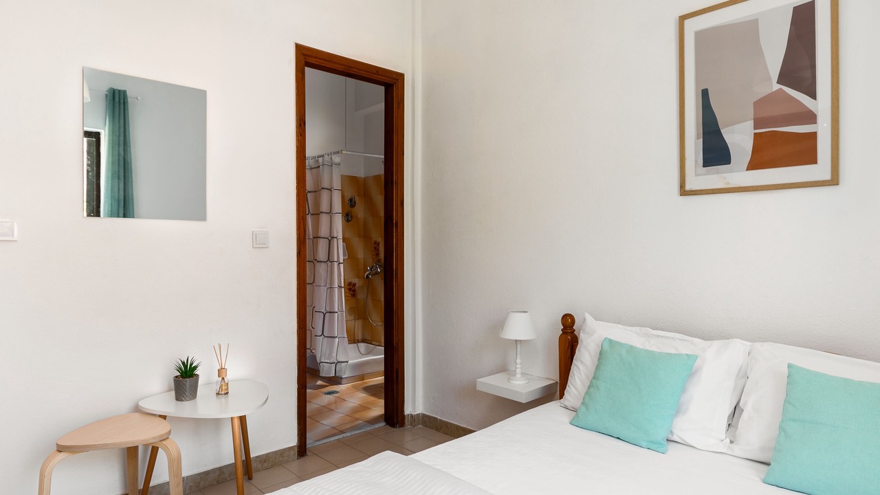Photo of Bedroom in Ipsos