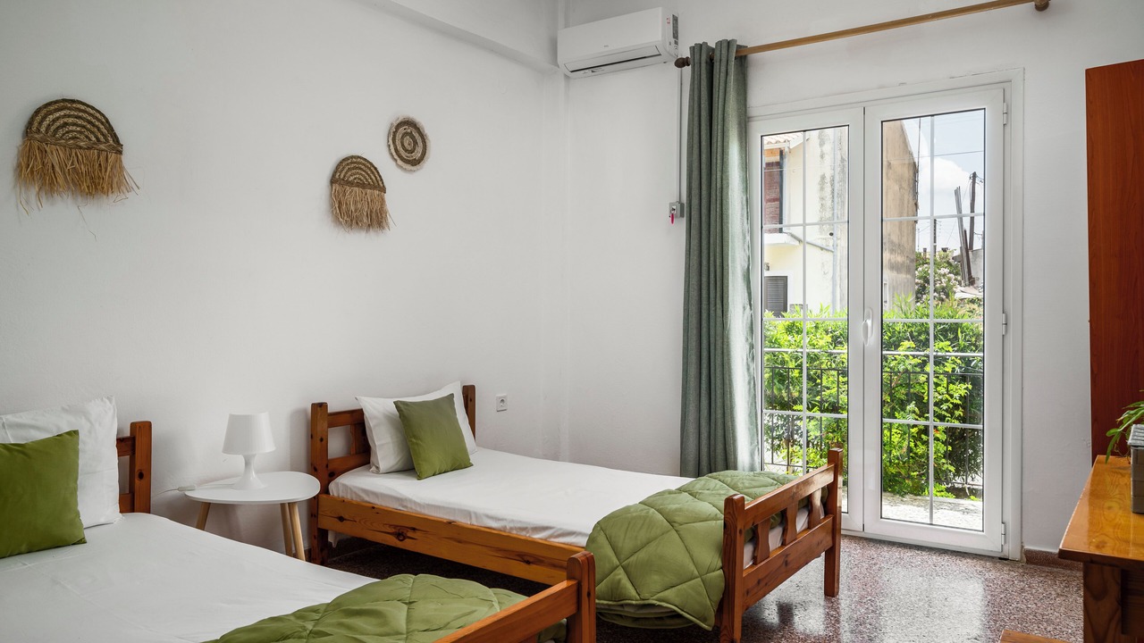 Photo of Bedroom in Ipsos