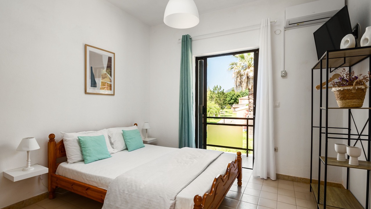 Photo of Bedroom in Ipsos