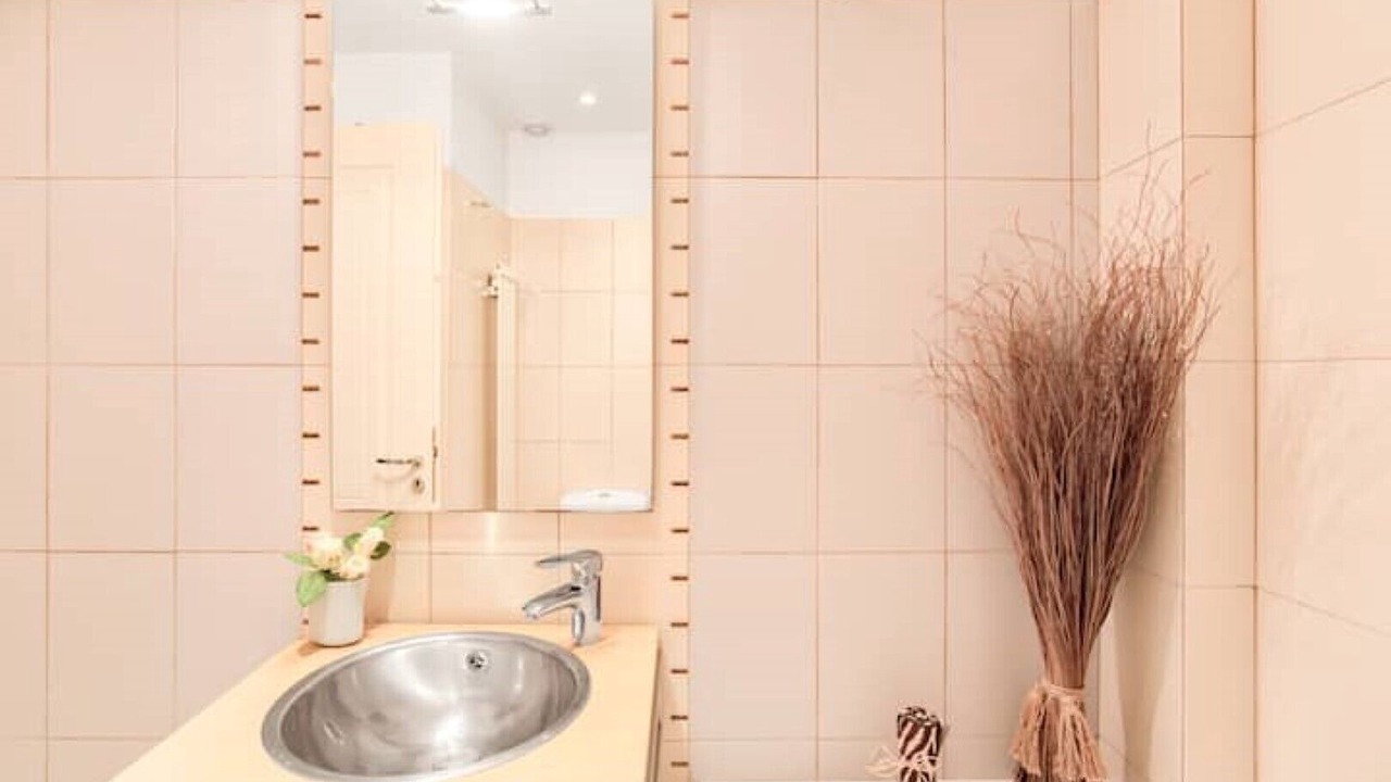 Photo of Bathroom in Anavyssos