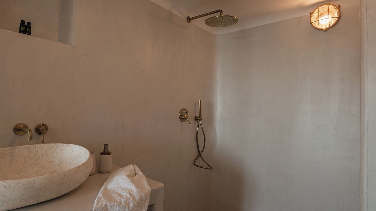 Photo of Bathroom in Maragas