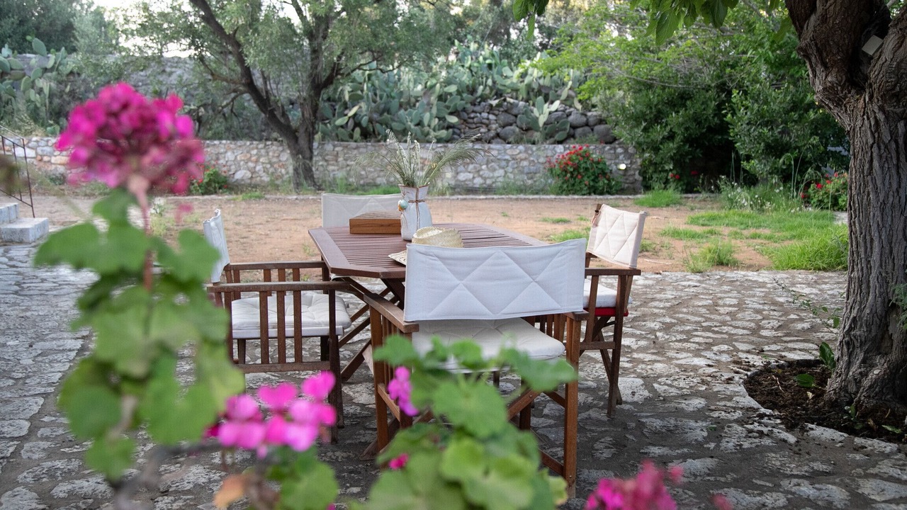 Photo of Outdoor in Charouda